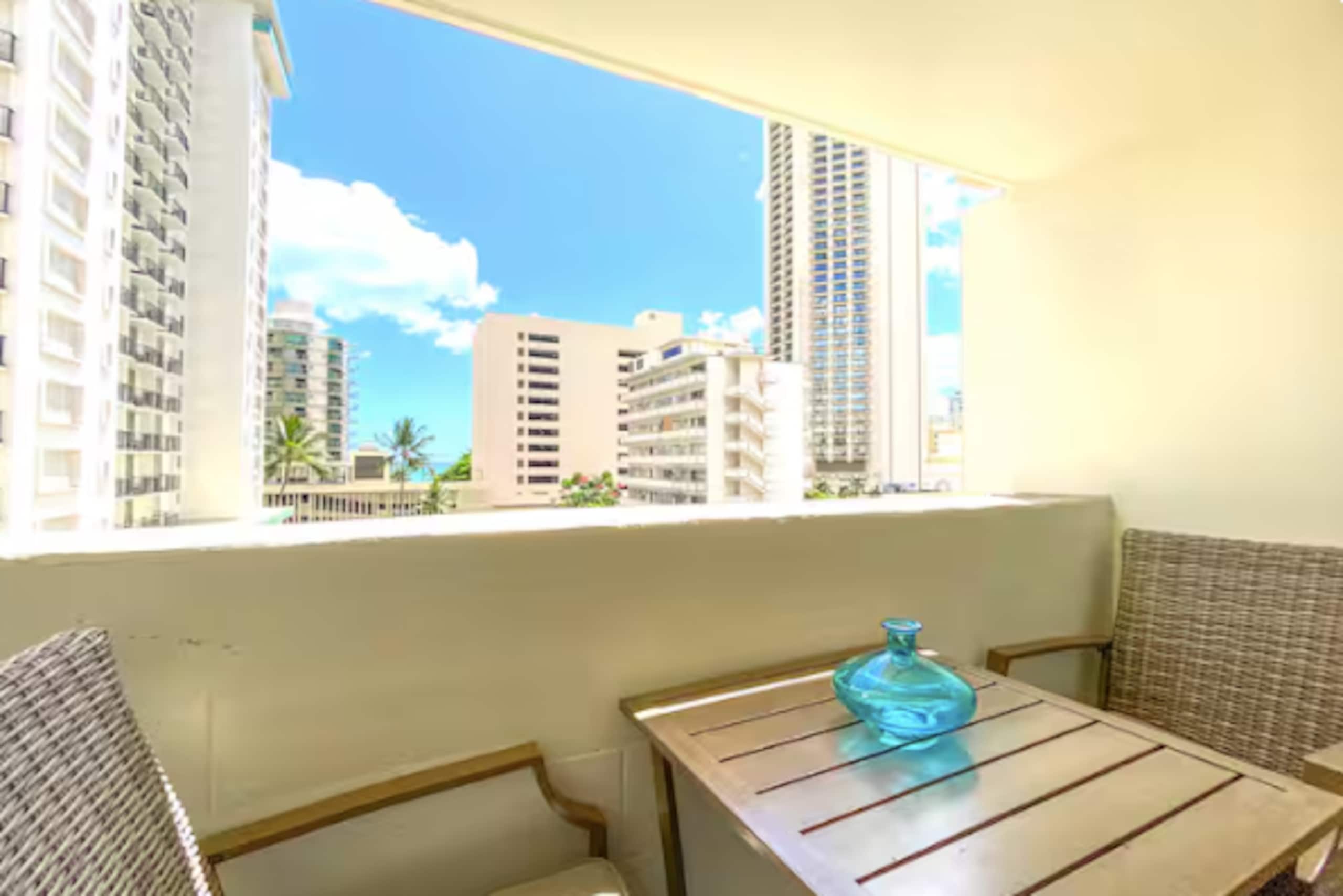 710a Bamboo Beauty, Central! - Photo 8