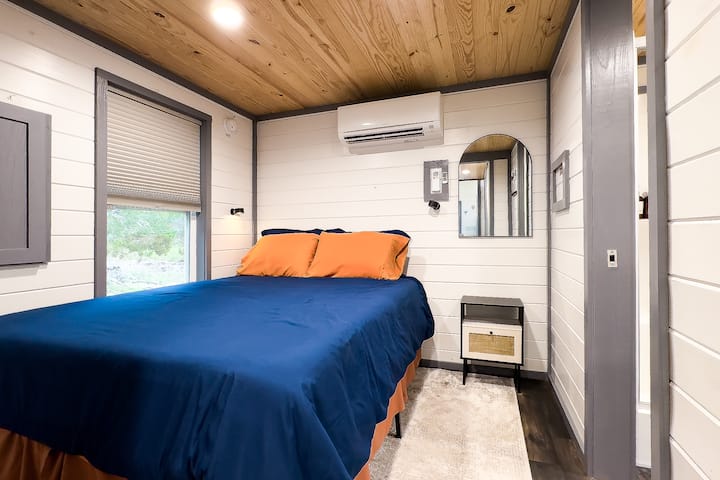 საძინებელი 1