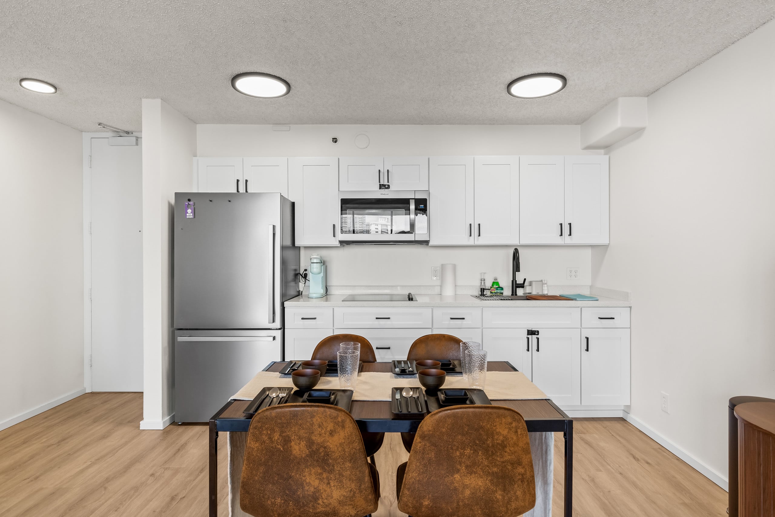Condo in Honolulu · ★4.91 · 1 bedroom · 2 beds · 1 private bath - Image 9