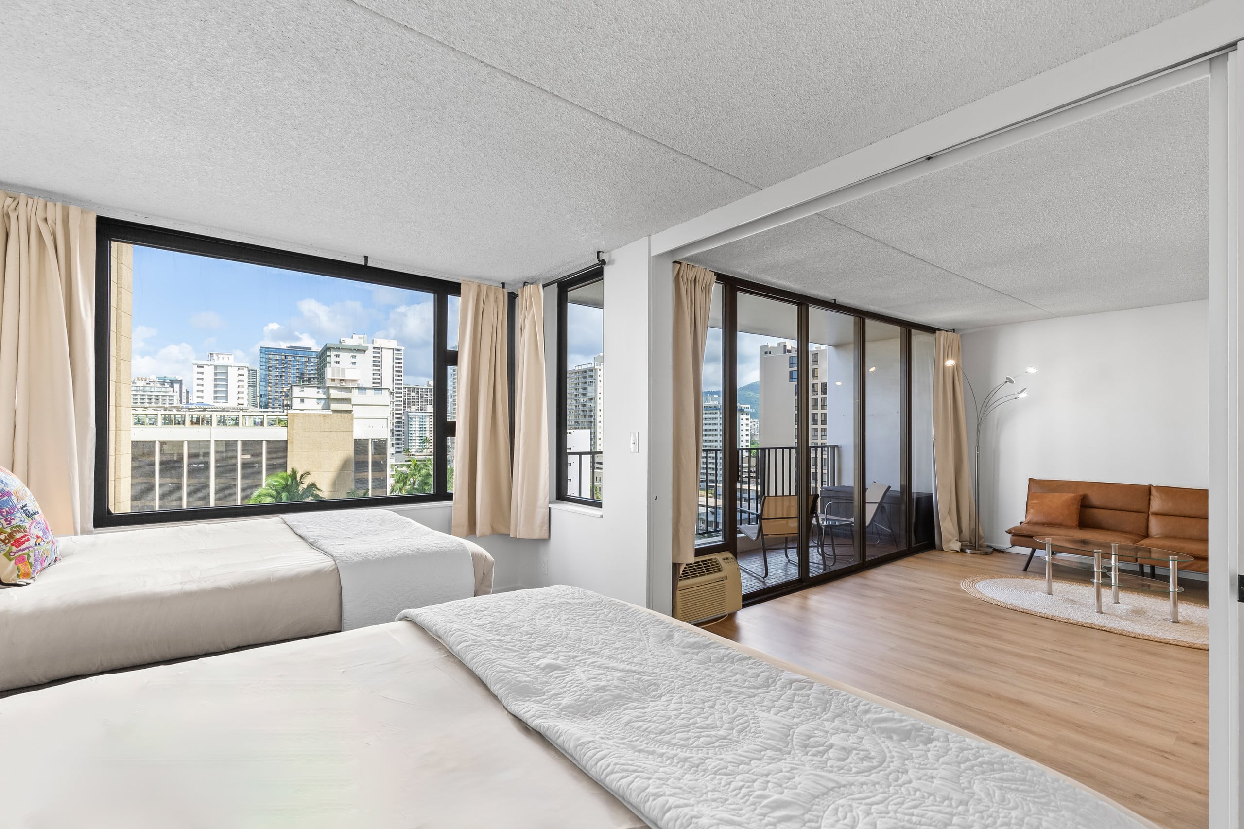 Condo in Honolulu · ★4.91 · 1 bedroom · 2 beds · 1 private bath - Image 11