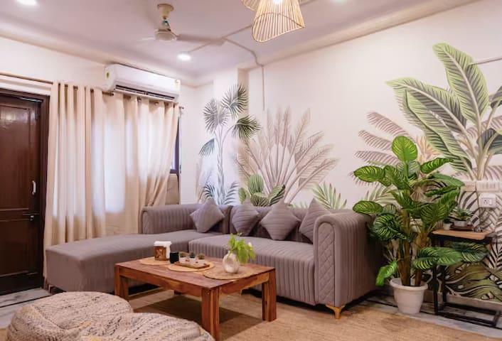 Trendy Boho Gem Hauz Khas