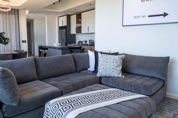 Prada Penthouse @ On Park Century City gallery image 3