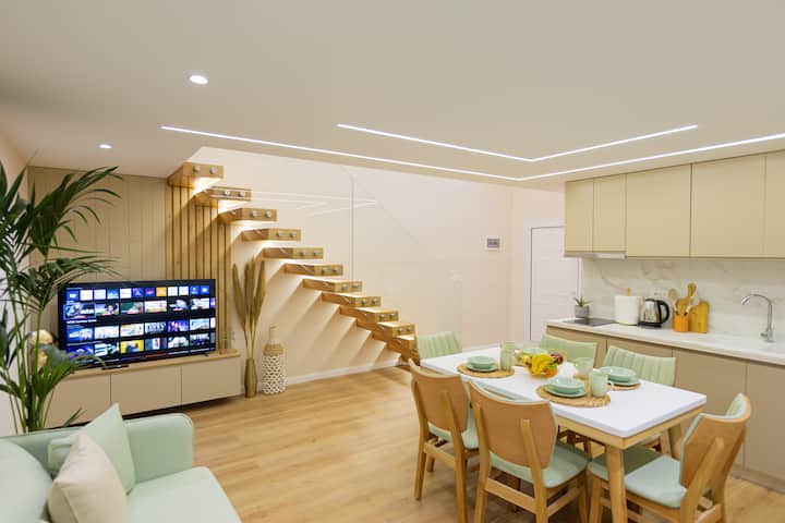Luxe Loft Apartment Beachside - Valona