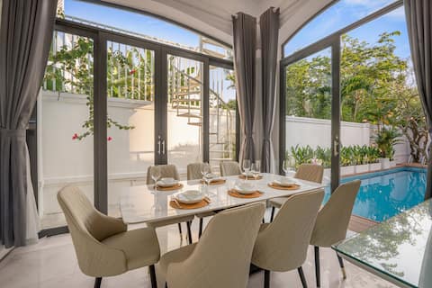 5 Beds #Large Swimming Pool #Korean Host #Free Airport Pickup #Hotel Bedding #7 Minutes to the Sea #