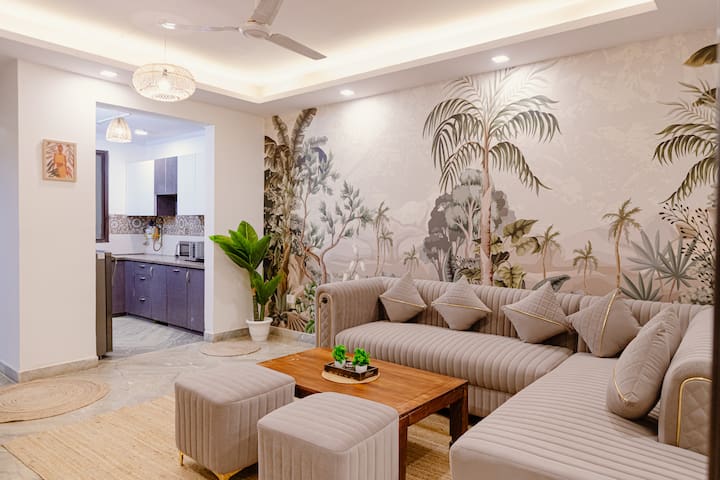 Chhatarpur’s Chic 3BHK Retreat