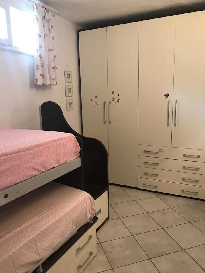 Спалня 2