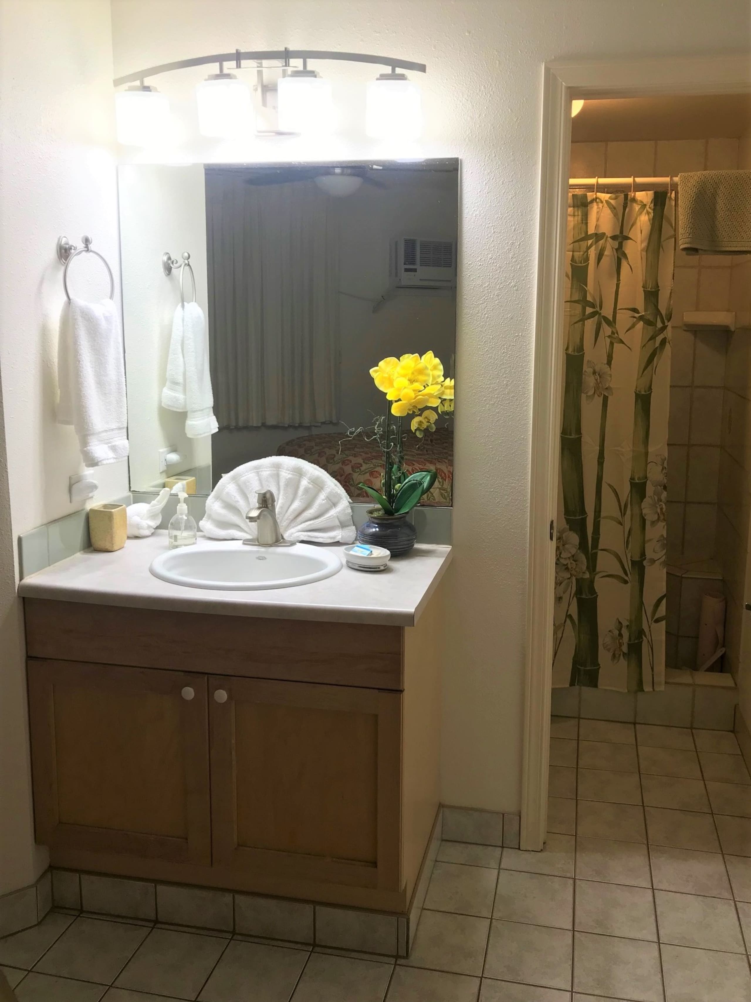 Condo in Kihei · ★4.78 · 1 bedroom · 3 beds · 2 baths - Image 10