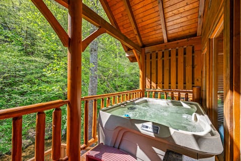 Creekside Getaway cabin in Pigeon Forge - Photo 4