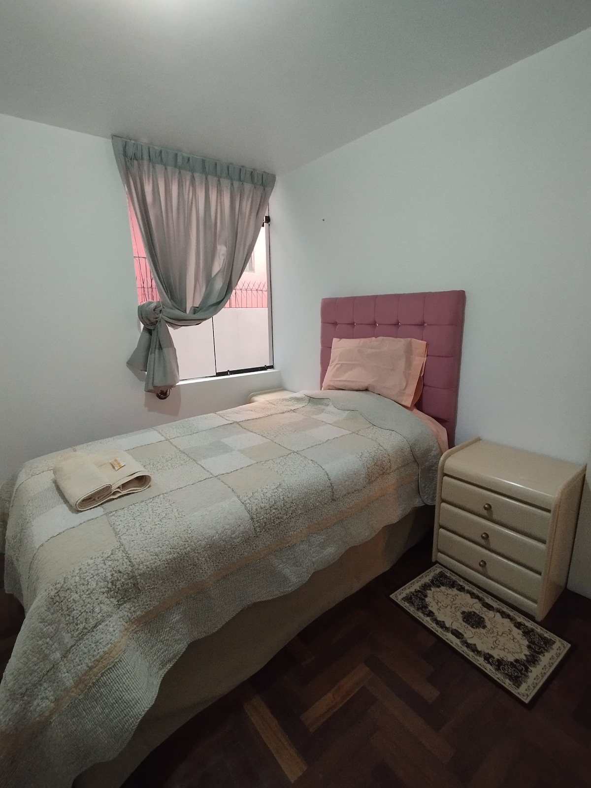 غرفة النوم 1