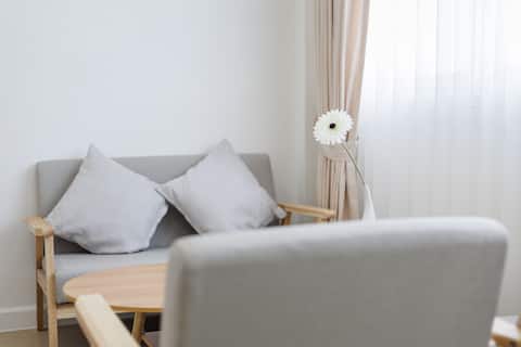 Room for 4 guests | 100m to BTS