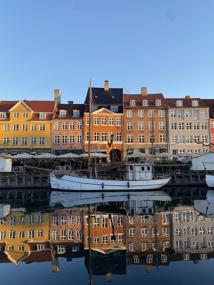 Placeret I Hjertet Af København - Copenhagen