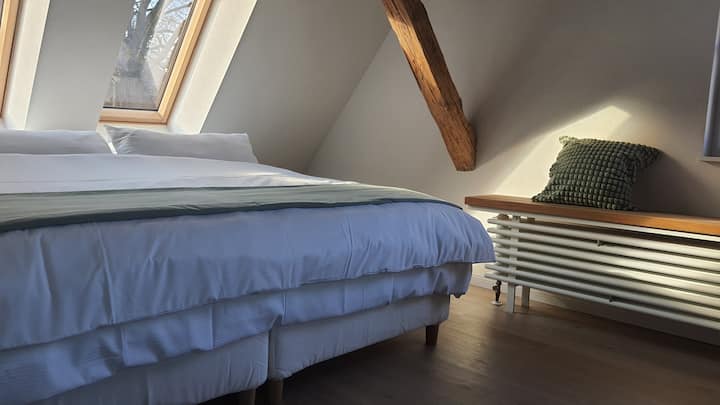 Спиење под ѕвездите