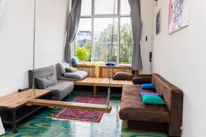 Unique 200 sqm loft for groups on the river! gallery image 2