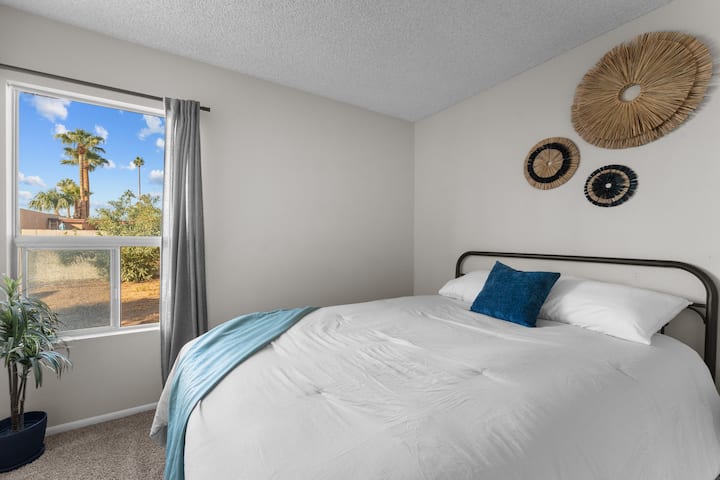 Bračni krevet (širine 150-179 cm)
