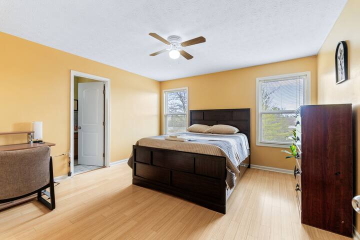 Stay w/ Home Theater, Games, Pond View & More! gallery image 3