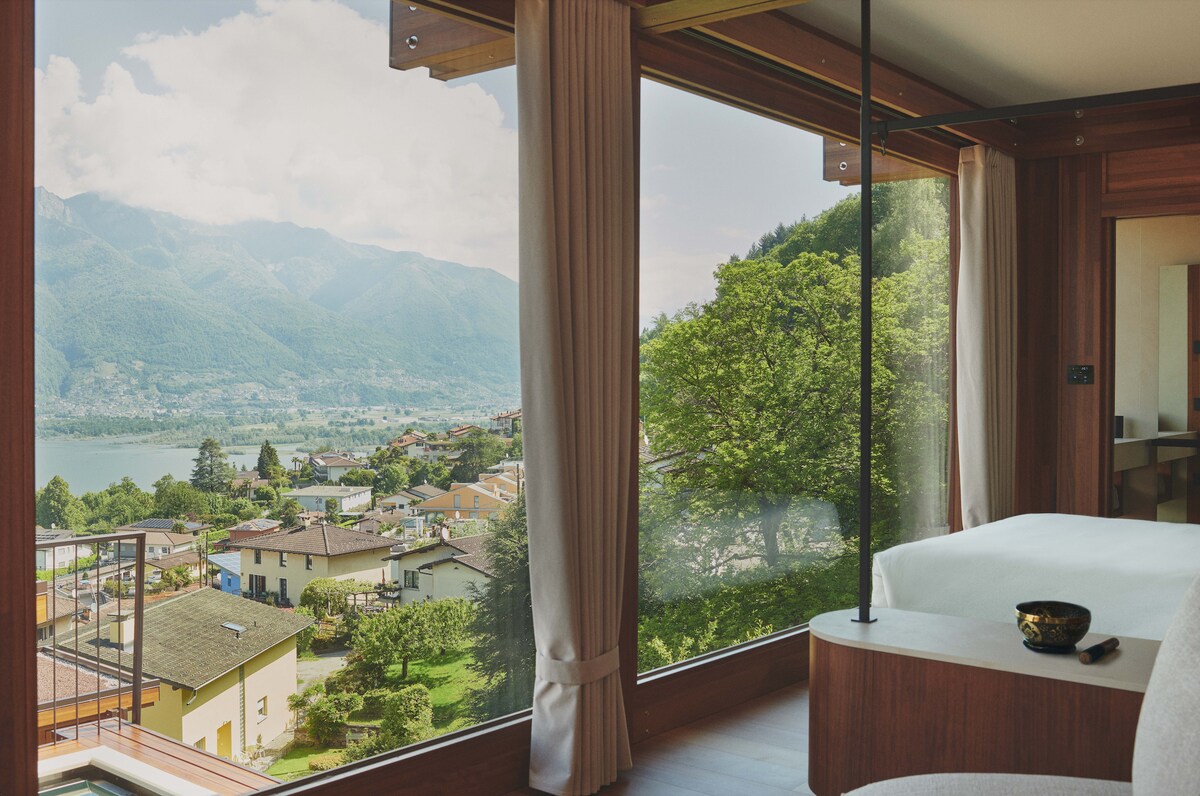 Popular Airbnb listing: Tiny House_Habitat Lake Maggiore in Gambarogno