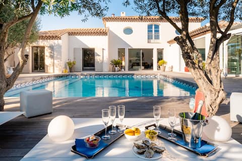 Villa Armonía, private pool on the Béziers golf course