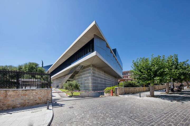 NEW!The Acropolis Window in Plaka-Luxury Apartment gallery image 2