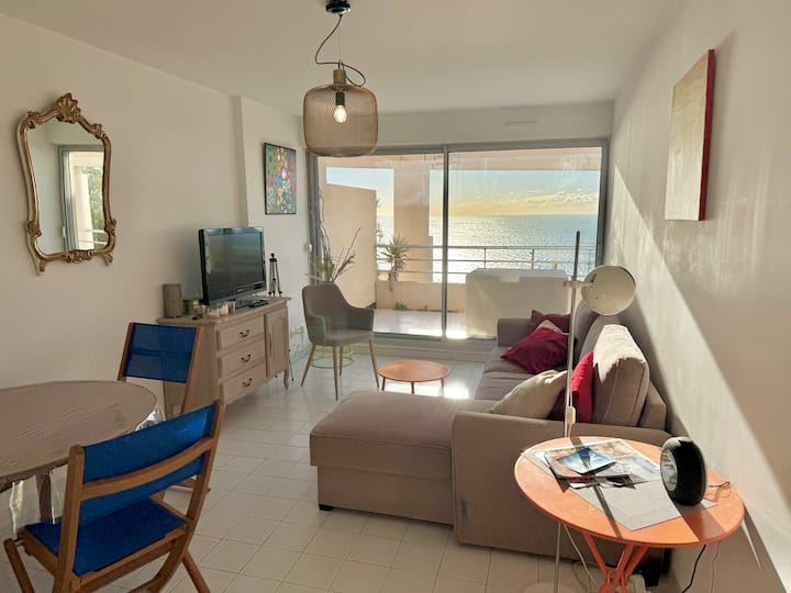 Exceptionnel Vue Mer Avec Parking Privé Et Piscine - Sète