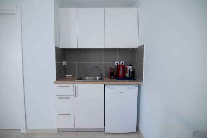 Xeno Bayview Penthouse Salamina - Саламин