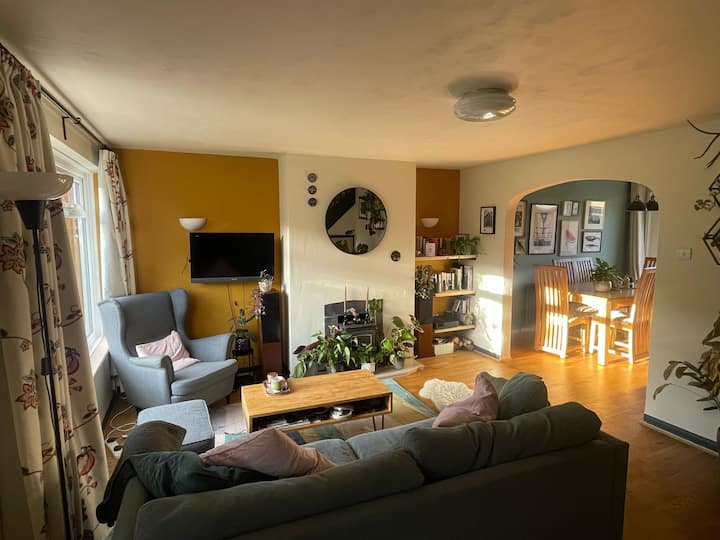 Spacious Garden Home In Bristol - Bristol