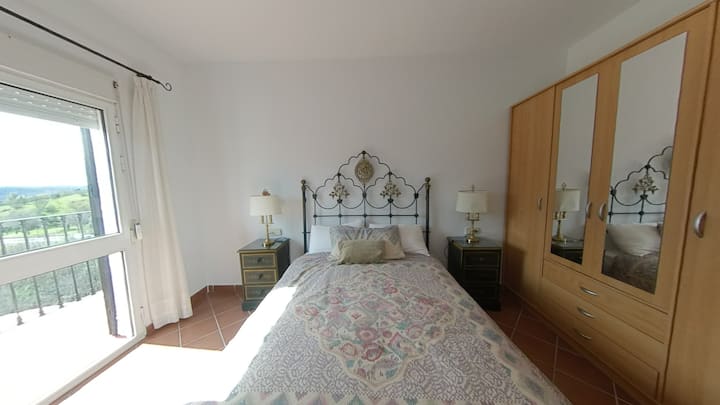 საძინებელი 1