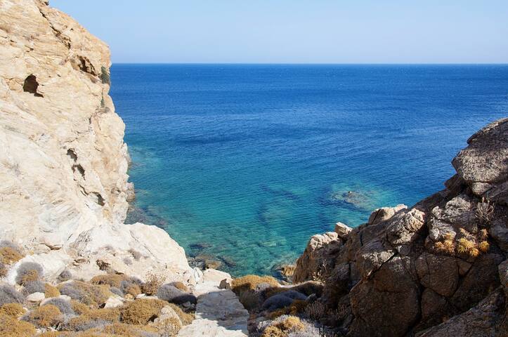 On The Rocks |5 Bed| Sunset View gallery image 5