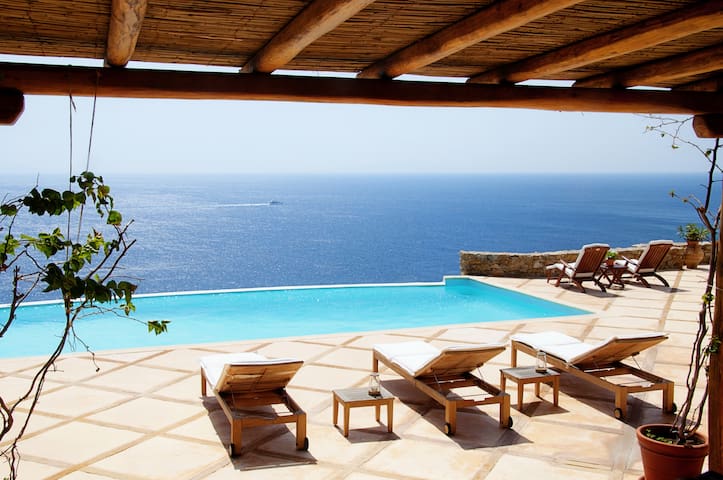 On The Rocks |5 Bed| Sunset View