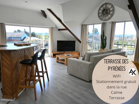 The Pyrenees terrace - bright - quiet