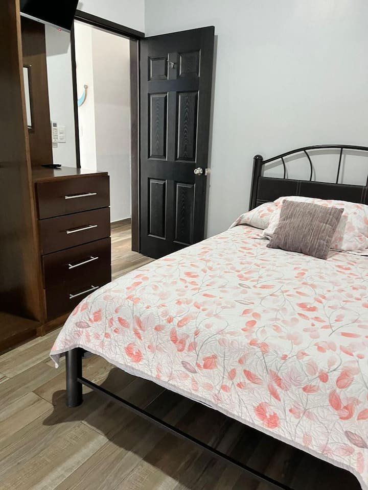 საძინებელი 1