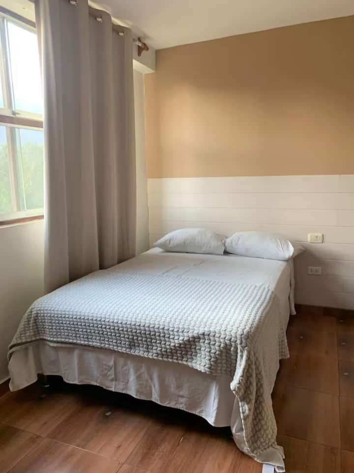 საძინებელი 4