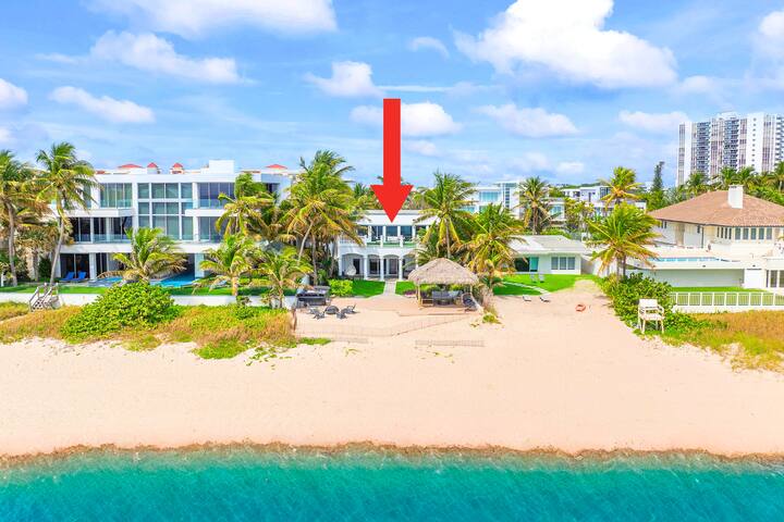 Exclusive Beachfront with Sauna and Gym