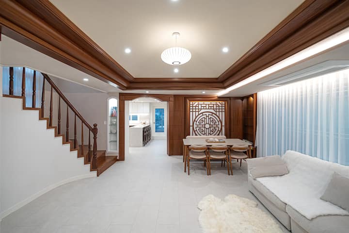 YouTube: @SkyNest_Seoul