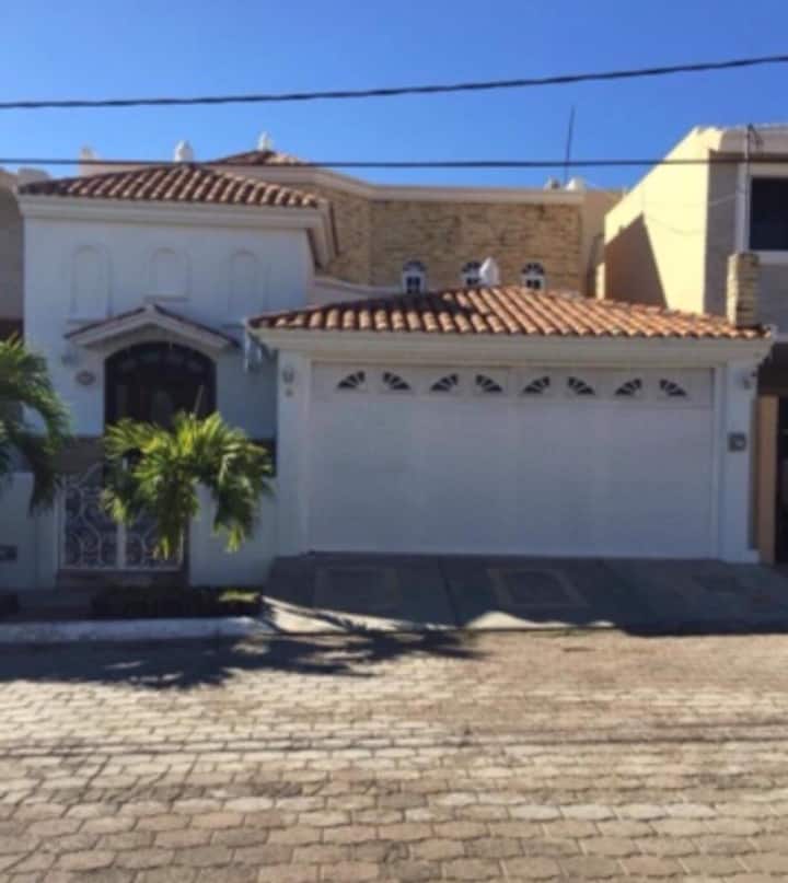 Vacation Home/from 10-min Walk From The Beach - Mazatlán