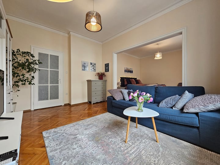 Chic & Comfortable Stay - Sofia