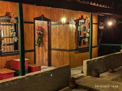 Successful Airbnb property: Casa Vívelo, Your Place. Country House in Marinilla in Marinilla