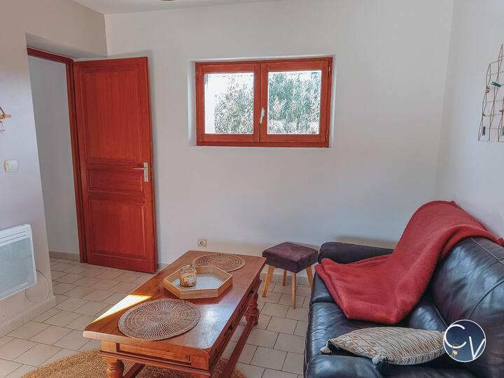 Charmant Gîte Pour 2, Au Cœur Des Chênes Truffiers - Saint-Paul-Trois-Châteaux