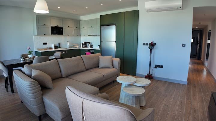 Lux Seaside Apt Near Sandy Beach And Ghost Town - Famagusta
