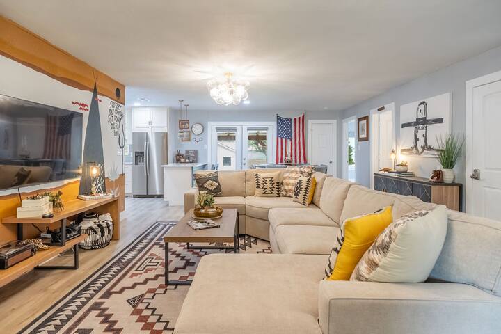 NEW! Desperado’s Casita FW Stockyards-Cowboy Pool! gallery image 4