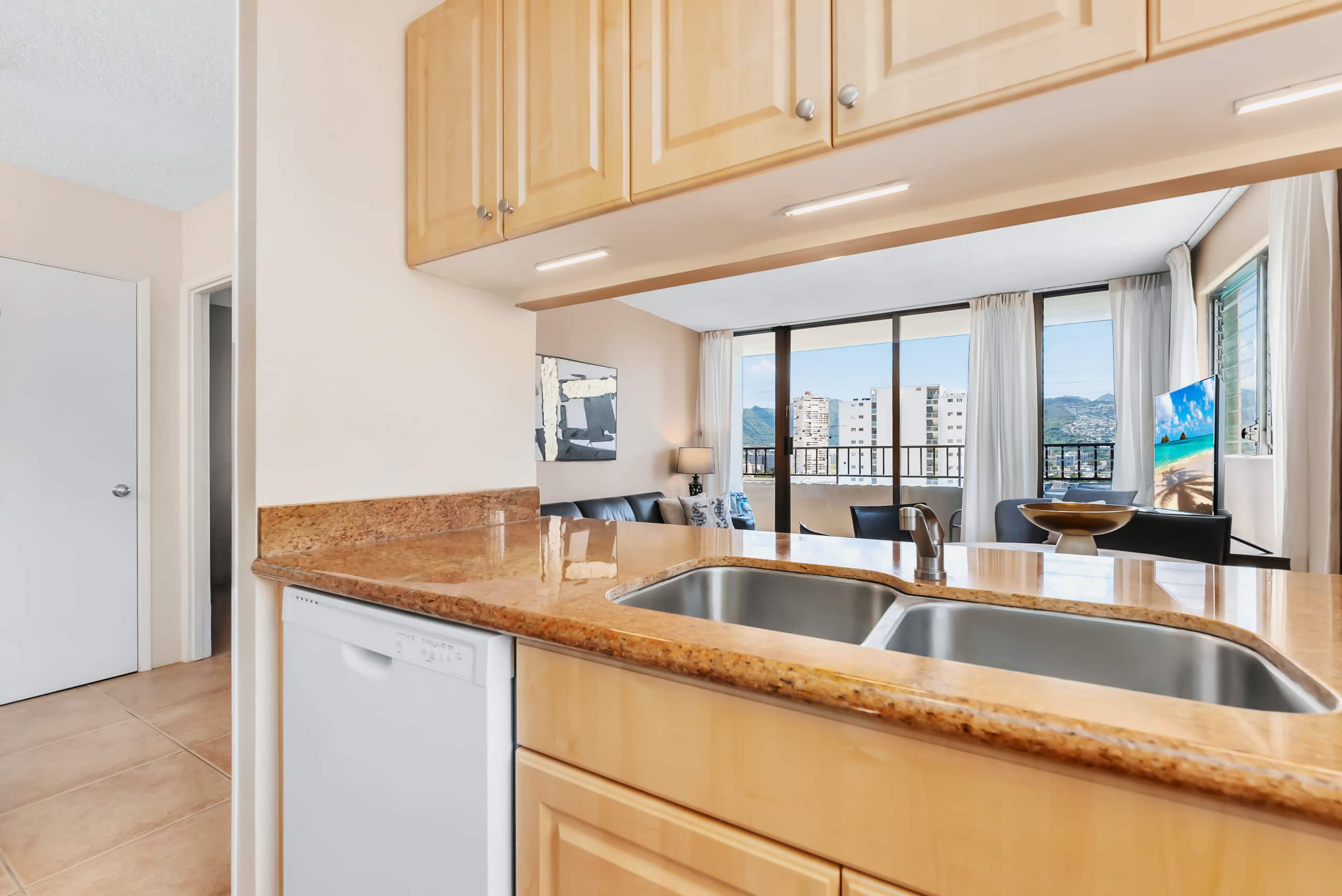 Ao + Parking + Views + Pool + Spacious + Balcony - Photo 11