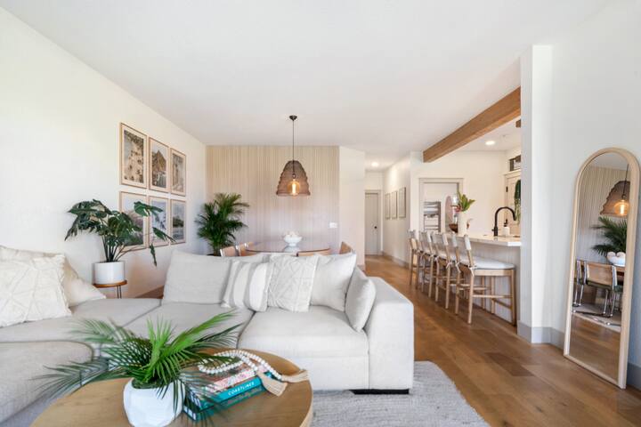 Luxury Oceanview Wailea Retreat with Sunset Views gallery image 3