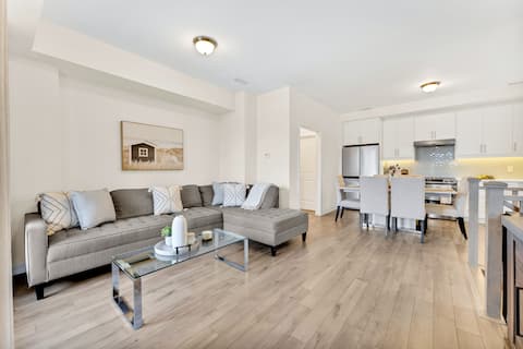 Bright & Stylish 3BR Milton Stay