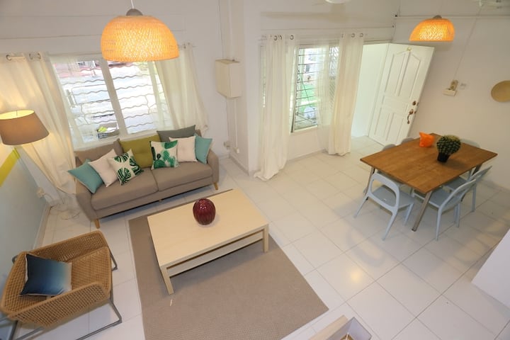 4-br House, The Keystone At Bukit Timah, Near Mrt - Singapore