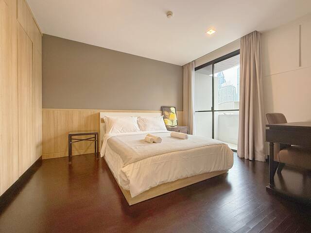 130m²Apt Mega 2b2b/BTS Phrom Phong /EmSphere/Pool gallery image 5