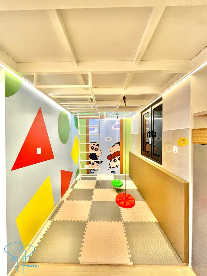 Shin Chan Loft w/ Slide & Pool | Near Legoland - Flats for Rent in