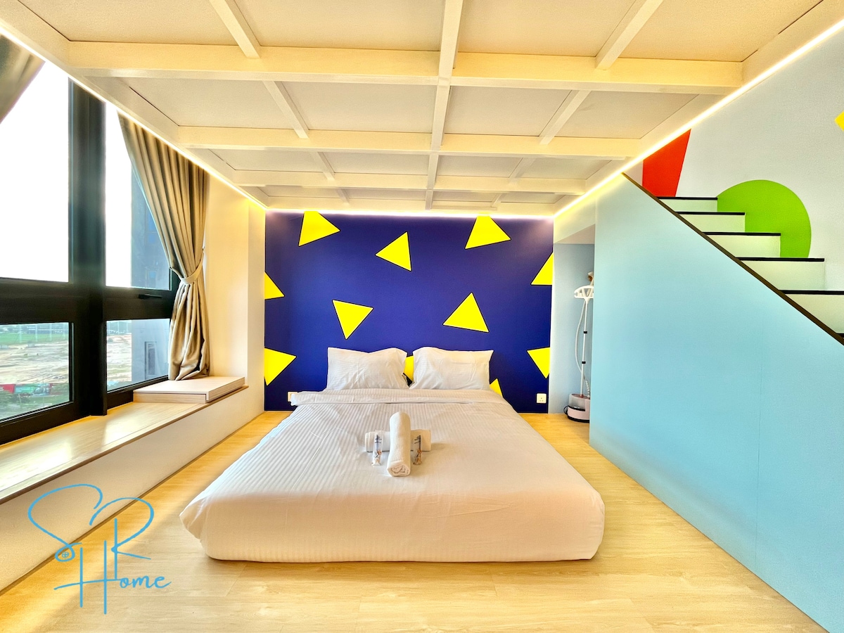 Shin Chan Loft w/ Slide & Pool | Near Legoland - Flats for Rent in