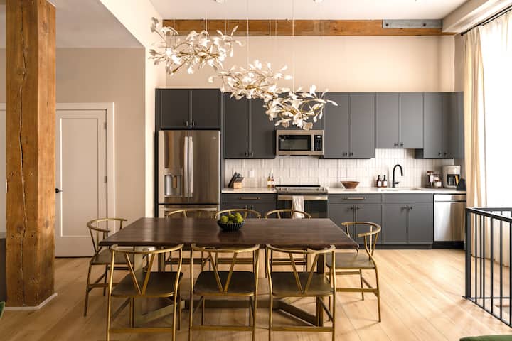 Stunning Artisan Loft Chic & Modern |The Botanist - Serviced apartments ...