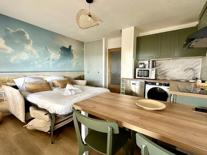 1 sofá cama para 2 personas en la sala de estar