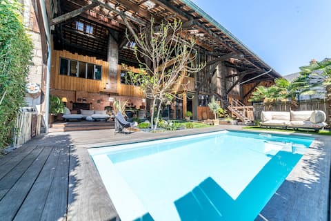 Exceptional loft with pool in the heart of Brive