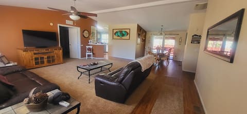 Top Airbnb: Canyon Days • Firepit Nights • Page Basecamp in Page